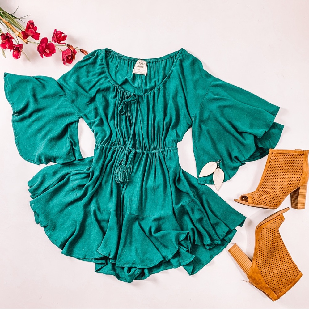 Style Rack Women’s Romper. - Picture 4 of 10